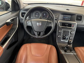 2011 Model Volvo S60 Diesel Manual Transmission Sedan 190,900 km - For Sale | Photo 13
