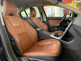 2011 Model Volvo S60 Diesel Manual Transmission Sedan 190,900 km - For Sale | Photo 16