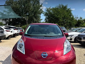 2017 Model Nissan Leaf Electric Automatic Transmission Hatchback 130,000 km - For Sale