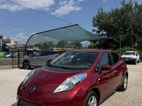 2017 Model Nissan Leaf Electric Automatic Transmission Hatchback 130,000 km - For Sale | Photo 2