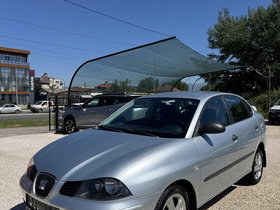 2009 Model Seat Cordoba Diesel Manual Transmission Sedan 210,000 km - For Sale | Photo 2