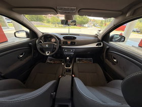 2009 Model Renault Megane Diesel Manual Transmission Hatchback 188,000 km - For Sale | Photo 9