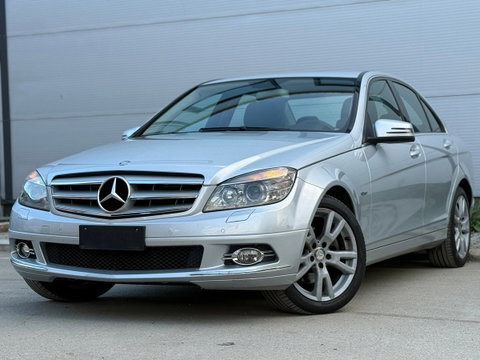 2010 Model Mercedes-Benz C Diesel Manual Transmission Sedan 216,000 km - For Sale | Photo 1