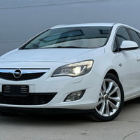 2012 Model Opel Astra Diesel Automatic Transmission Station Wagon 205,000 km - For Sale