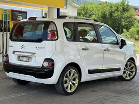 2011 Model Citroen C3 Picasso Diesel Manual Transmission Minivan (MPV) 239,000 km - For Sale | Photo 6