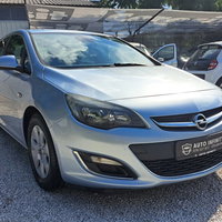 2014 Model Opel Astra Diesel Manual Transmission Hatchback 215,800 km - For Sale