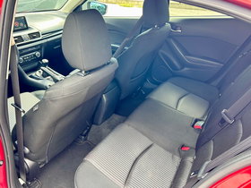 2016 Model Mazda 3 Diesel Manual Transmission Hatchback 196,000 km - For Sale | Photo 8