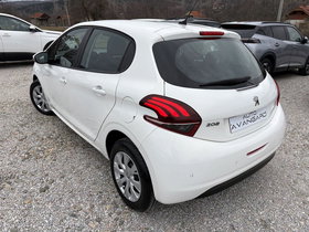 2021 Model Peugeot 208 Diesel Manual Transmission Hatchback 131,000 km - For Sale | Photo 3