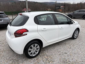 2021 Model Peugeot 208 Diesel Manual Transmission Hatchback 131,000 km - For Sale | Photo 6