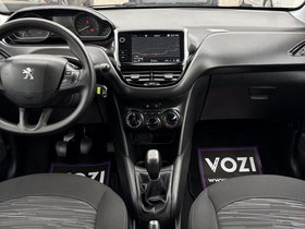 2021 Model Peugeot 208 Diesel Manual Transmission Hatchback 131,000 km - For Sale | Photo 10