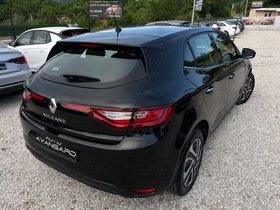 2020 Model Renault Megane Diesel Manual Transmission Hatchback 142,000 km - For Sale | Photo 6