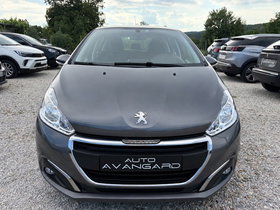 2020 Model Peugeot 208 Diesel Manual Transmission Hatchback 136,000 km - For Sale | Photo 9