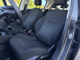 2020 Model Peugeot 208 Diesel Manual Transmission Hatchback 136,000 km - For Sale | Photo 16