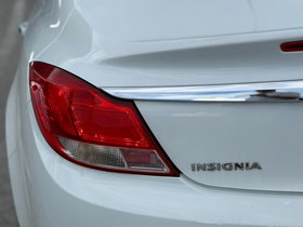 2010 Model Opel Insignia Diesel Manual Transmission Sedan 205,000 km - For Sale | Photo 12