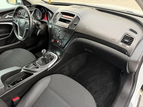 2010 Model Opel Insignia Diesel Manual Transmission Sedan 205,000 km - For Sale | Photo 16