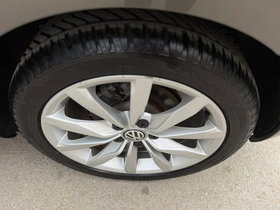 2016 Model Volkswagen Golf Diesel Manual Transmission Hatchback 187,000 km - For Sale | Photo 12