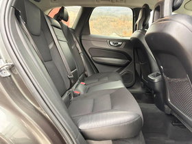 2018 Model Volvo XC60 Diesel Automatic Transmission SUV - Crossover 230,000 km - For Sale | Photo 11