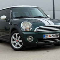 2008 Model Mini Cooper Petrol Manual Transmission Hatchback 200,000 km - For Sale