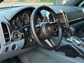 2013 Модел Porsche Cayenne Дизел Автоматски Менувач SUV - Кросовер 223.000 км - На Продажба | Фотографија 16