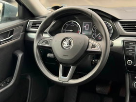 2017 Model Skoda Superb Diesel Automatic Transmission Sedan 198,000 km - For Sale | Photo 9