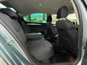 2017 Model Skoda Superb Diesel Automatic Transmission Sedan 198,000 km - For Sale | Photo 12