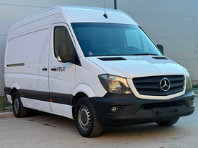 2018 Model Mercedes-Benz Sprinter Panel Van Diesel Manual Transmission Panelvan - Van 190,000 km - For Sale | Photo 3
