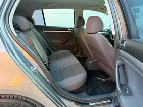 2008 Model Volkswagen Golf Diesel Manual Transmission Hatchback 236,000 km - For Sale | Photo 12