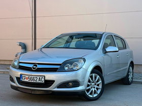 2009 Model Opel Astra Diesel Automatic Transmission Hatchback 240,000 km - For Sale | Photo 1