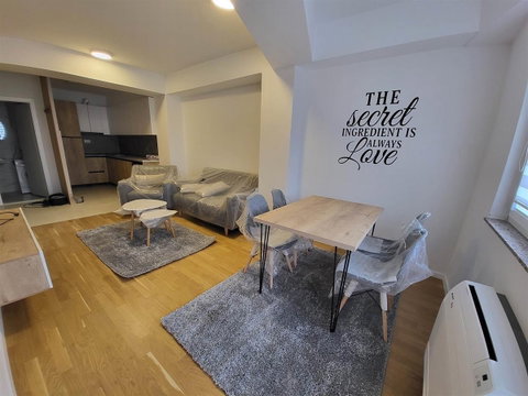 Flat for Rent in Skopje Centar – 2 rooms 50 m² 450 € | 07.08.2026 | Photo 1