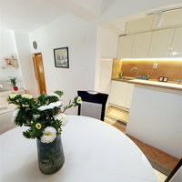 Shkup Qendër Debar Maalo, 2 Dhoma, 43 m² Me mobilim Apartament - Qira Mujore