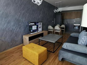 Скопје Гази Баба Автокоманда, 2 Соби, 42 m² Наместен Стан - Месечен Наем