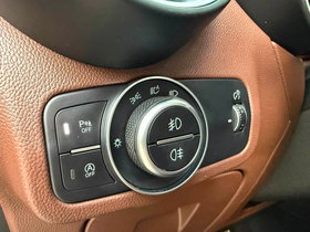 2018 Model Alfa Romeo Stelvio Diesel Automatic Transmission SUV - Crossover 140,000 km - For Sale | Photo 14