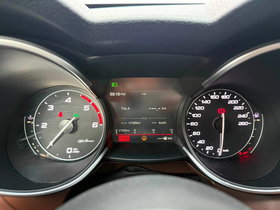 2018 Model Alfa Romeo Stelvio Diesel Automatic Transmission SUV - Crossover 140,000 km - For Sale | Photo 15