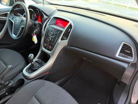 2011 Model Opel Astra Diesel Manual Transmission Station Wagon - For Sale | Photo 13