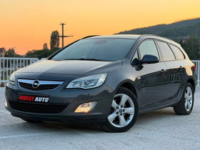 2011 Model Opel Astra Diesel Manual Transmission Station Wagon - For Sale | Photo 14