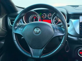 2012 Модел Alfa Romeo Giulietta Дизел Рачен Менувач Хечбек 205.000 км - На Продажба | Фотографија 9