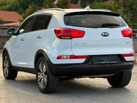 2015 Модел Kia Sportage Дизел Рачен Менувач SUV - Кросовер - На Продажба | Фотографија 4