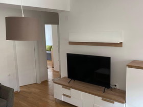 Скопје Центар, 3 Соби, 65 m² Наместен Стан - За Изнајмување | Фотографија 2