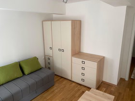 Скопје Центар, 3 Соби, 65 m² Наместен Стан - За Изнајмување | Фотографија 3