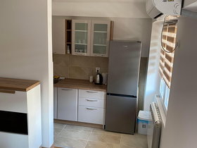 Скопје Центар, 3 Соби, 65 m² Наместен Стан - За Изнајмување | Фотографија 4