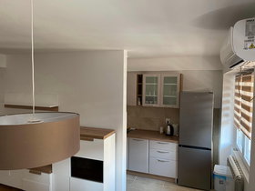 Скопје Центар, 3 Соби, 65 m² Наместен Стан - За Изнајмување | Фотографија 7