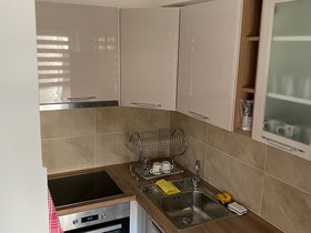Скопје Центар, 3 Соби, 65 m² Наместен Стан - За Изнајмување | Фотографија 9