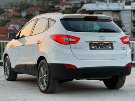 2015 Модел Hyundai ix35 Дизел Рачен Менувач SUV - Кросовер - На Продажба | Фотографија 4