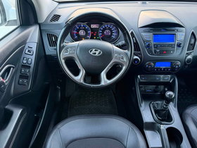 2015 Модел Hyundai ix35 Дизел Рачен Менувач SUV - Кросовер - На Продажба | Фотографија 10