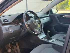 2012 Модел Volkswagen Passat Дизел Рачен Менувач Седан 223.000 км - На Продажба | Фотографија 8