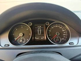 2012 Модел Volkswagen Passat Дизел Рачен Менувач Седан 223.000 км - На Продажба | Фотографија 19