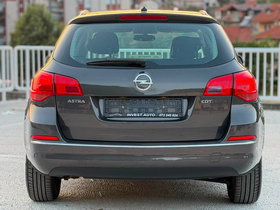 2016 Модел Opel Astra Дизел Рачен Менувач Караван - На Продажба | Фотографија 5