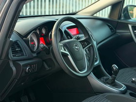 2016 Модел Opel Astra Дизел Рачен Менувач Караван - На Продажба | Фотографија 11