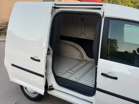 2018 Модел Volkswagen Caddy Дизел Рачен Менувач Панелван - Ван 170.000 км - На Продажба | Фотографија 17