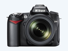 Nikon DSLR D90 camera + 18-105mm VR